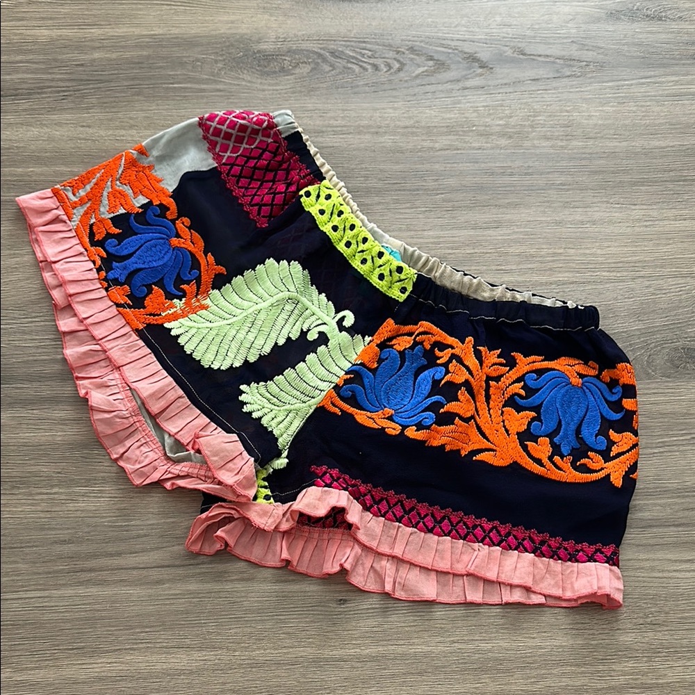 TAJ by Sabrina Crippa Colorful Embroidered Shorts
